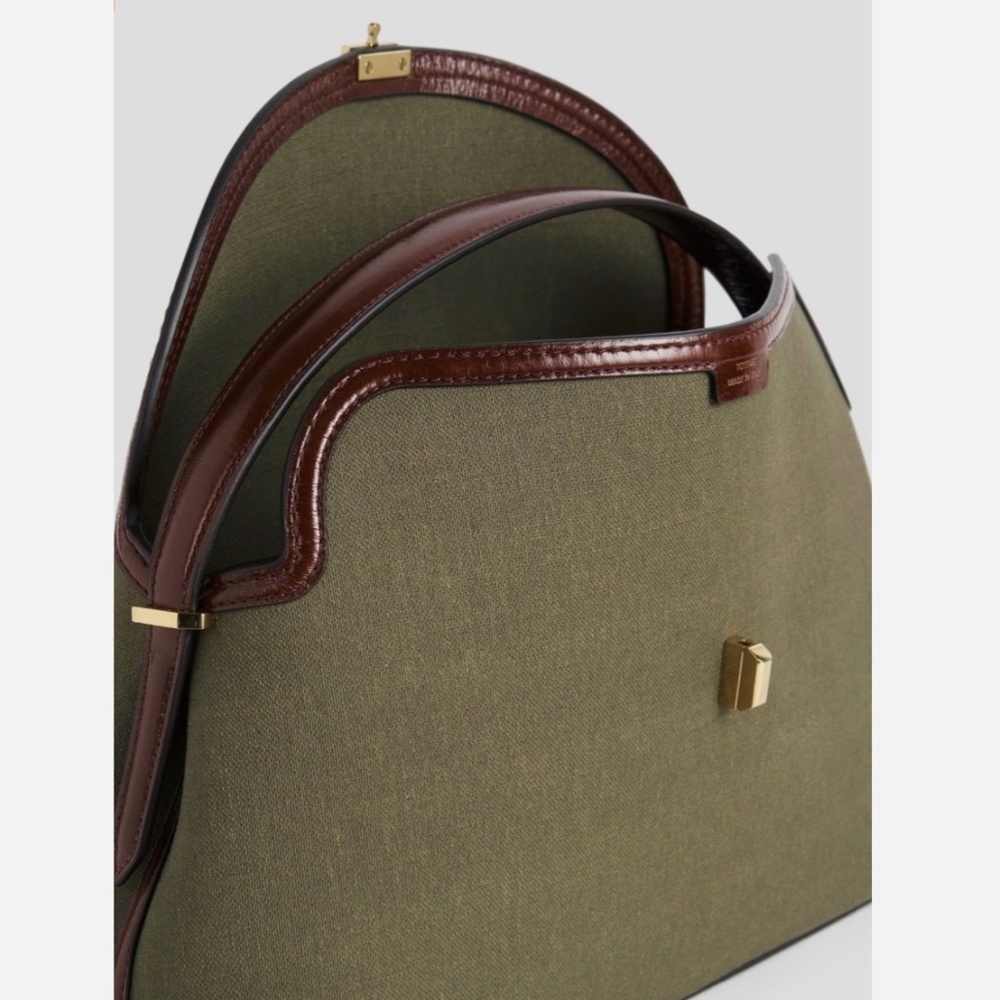100% Authentic! NWT Org.$1340 Toteme T-Lock Canvas Top Handle Bag Khaki Green - Picture 4 of 14
